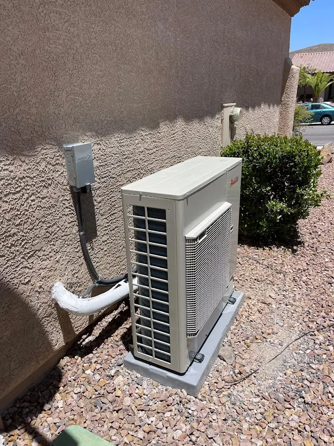 Residential air conditioning condenser unit in Davidson